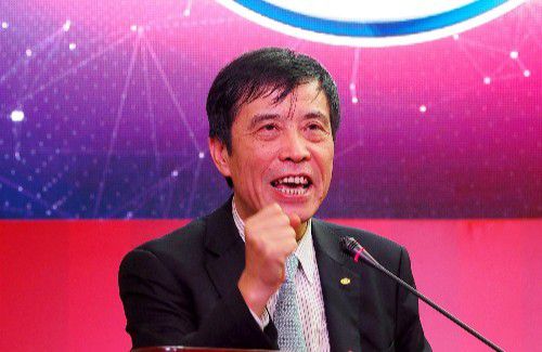 瓜迪奥拉说：“我们没料到浦和退得这么深，我们的自由人是阿坎吉和我们的边锋。